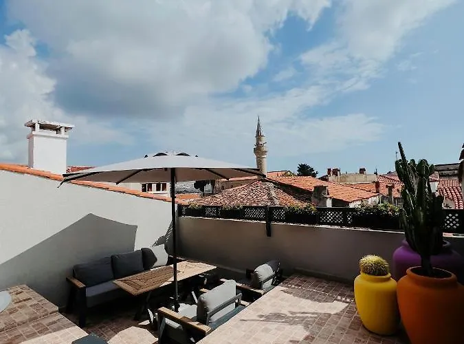 Готель Selavi *