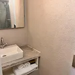 Hotel Selavi *