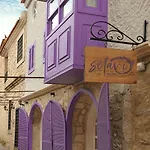 Hotel Selavi
