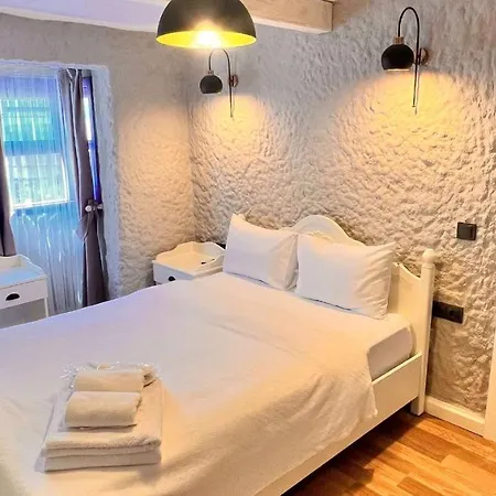 Selavi Otel *
