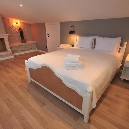 Selavi Otel *