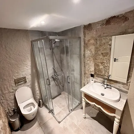 Selavi Hotel